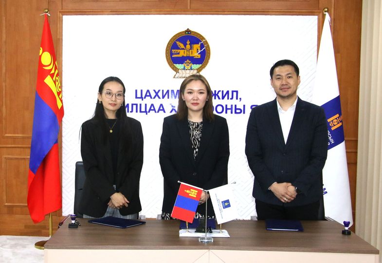 Ministry signs digital literacy partnership with People in Need and FARO Foundation
